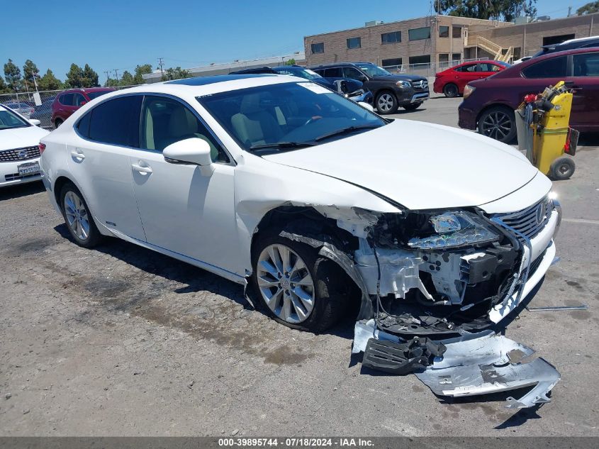 2015 LEXUS ES 300H