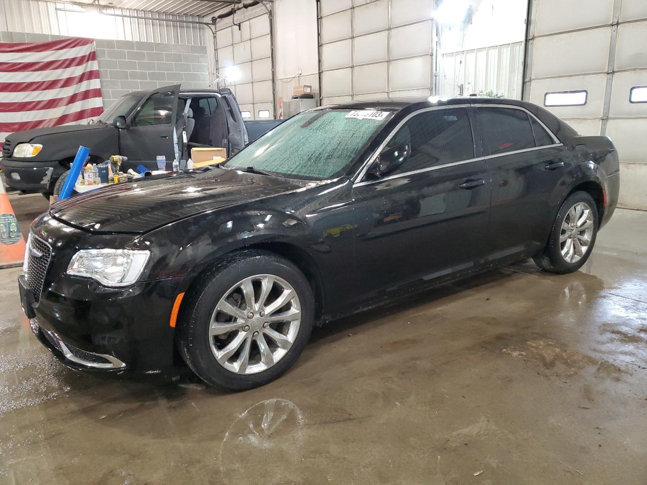 2017 CHRYSLER 300 LIMITED