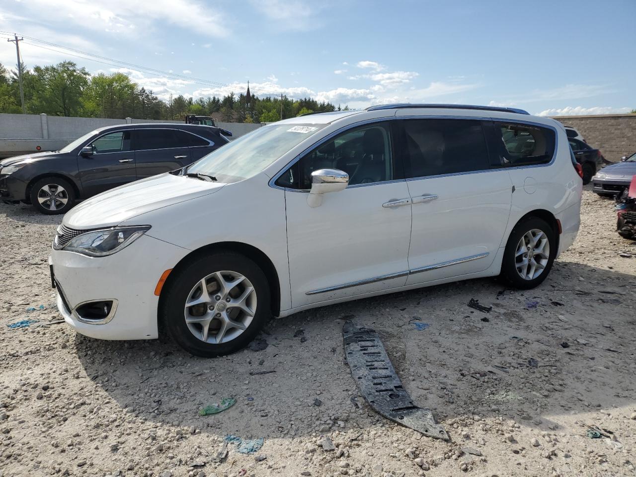 2019 CHRYSLER PACIFICA LIMITED