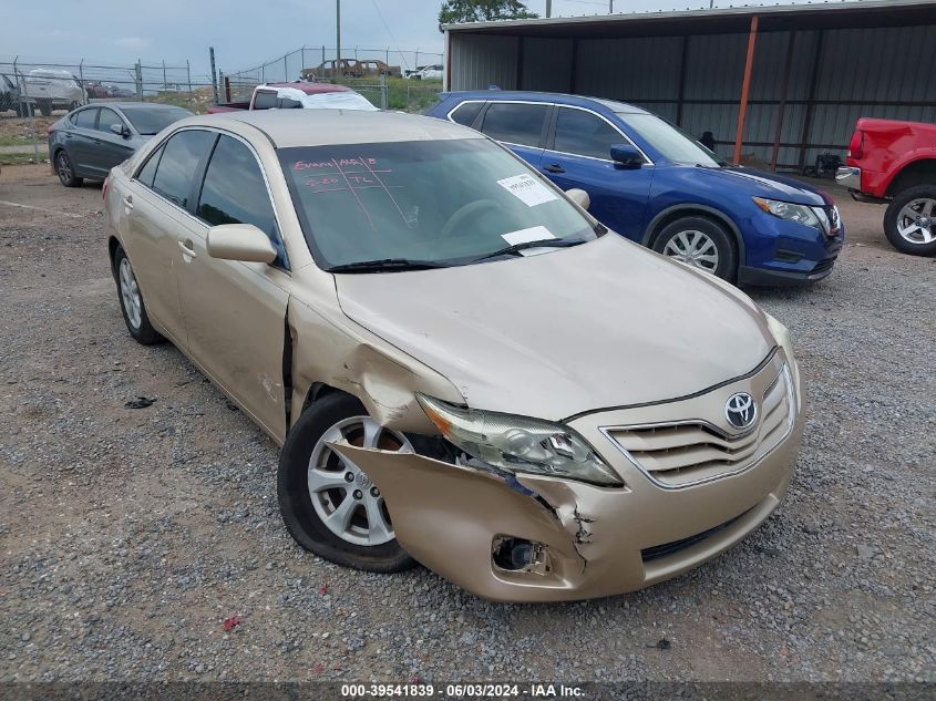 2011 TOYOTA CAMRY LE