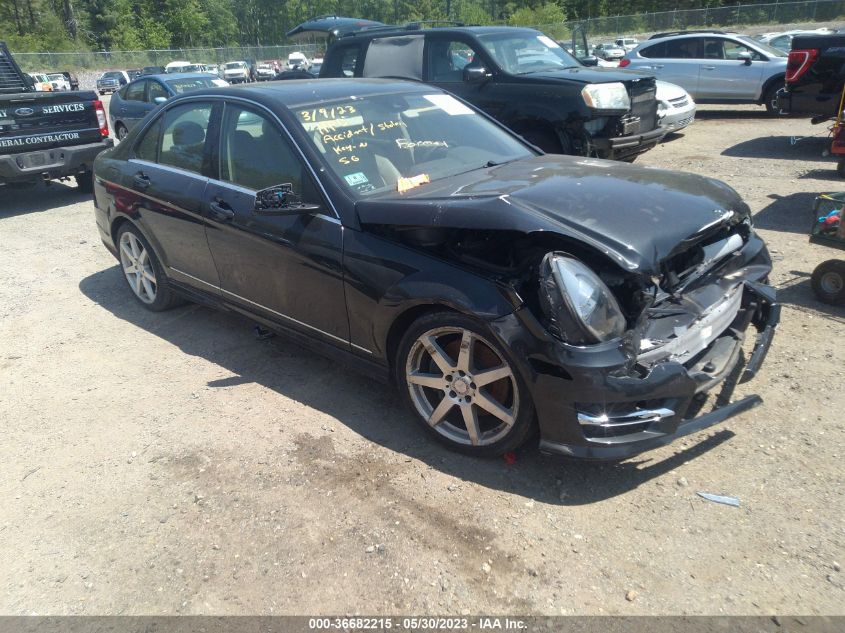 2013 MERCEDES-BENZ C 300 SPORT 4MATIC/LUXURY 4MATIC