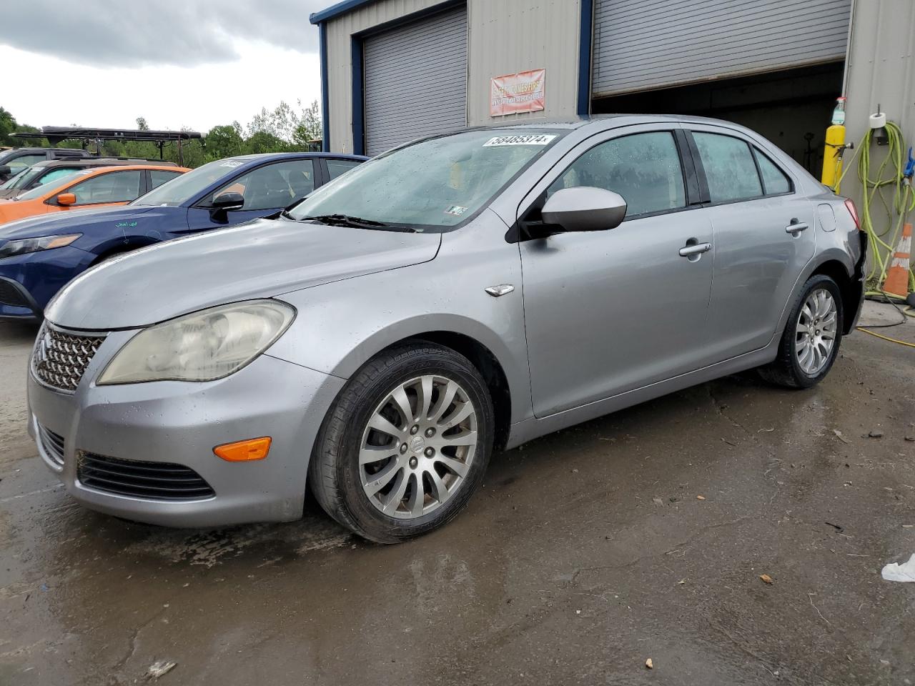 2013 SUZUKI KIZASHI SE