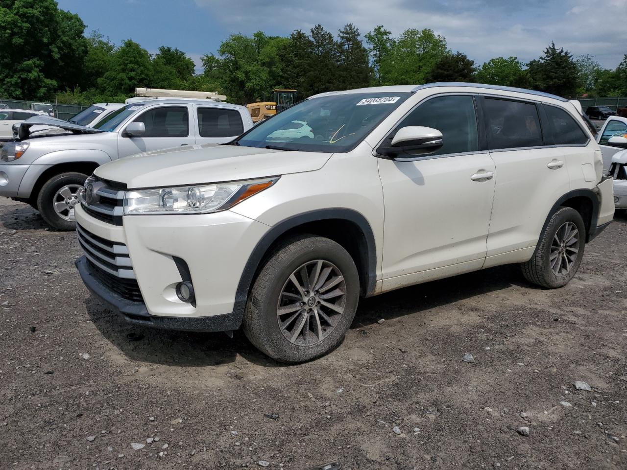 2018 TOYOTA HIGHLANDER SE