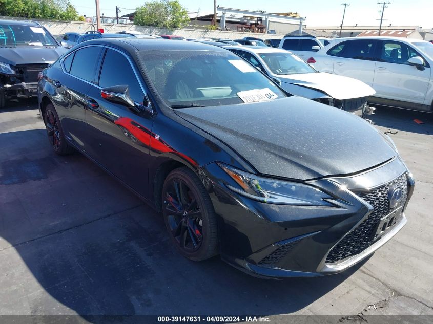 2022 LEXUS ES 300H F SPORT