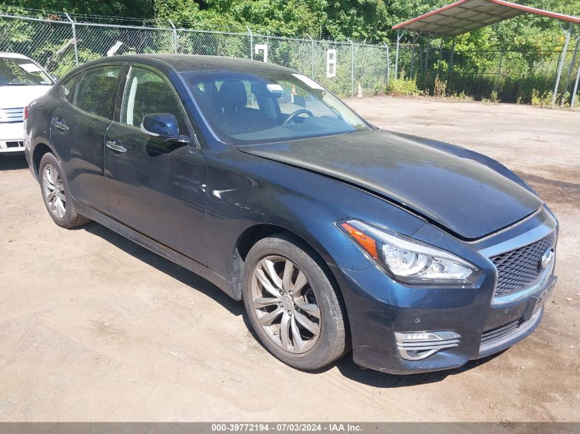 2019 INFINITI Q70 3.7 LUXE