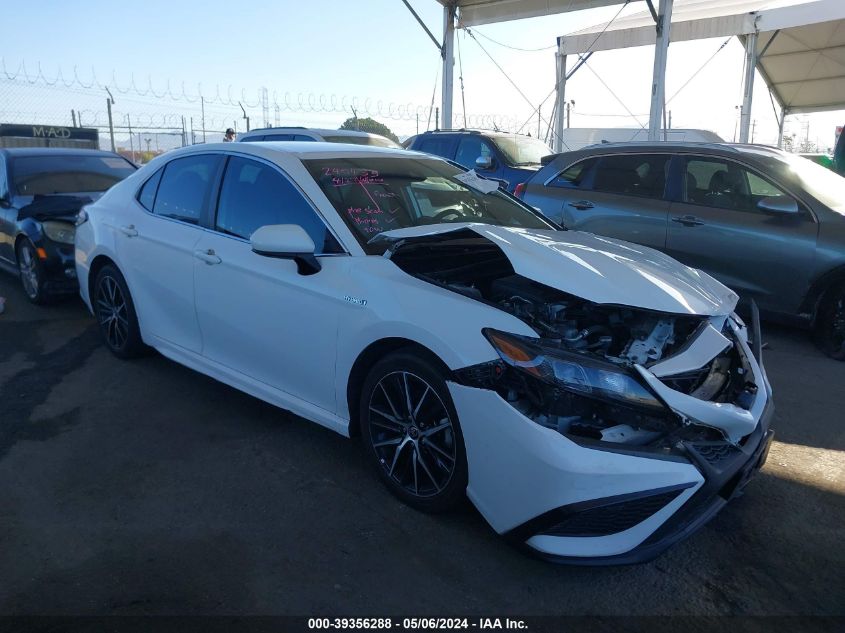 2021 TOYOTA CAMRY SE HYBRID