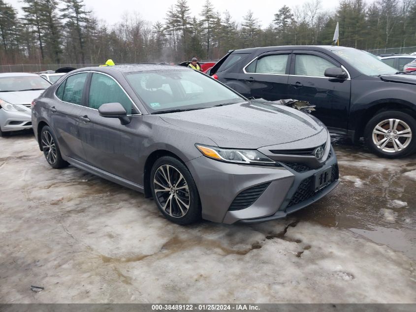 2019 TOYOTA CAMRY SE