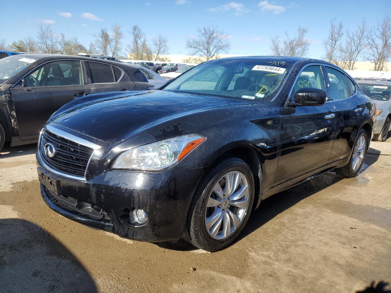 2011 INFINITI M37 X