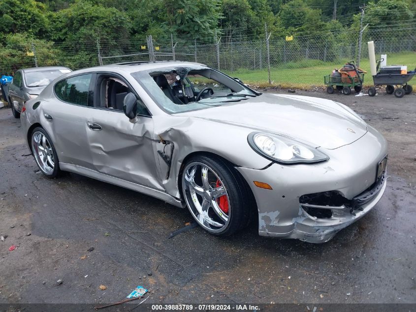 2012 PORSCHE PANAMERA 4