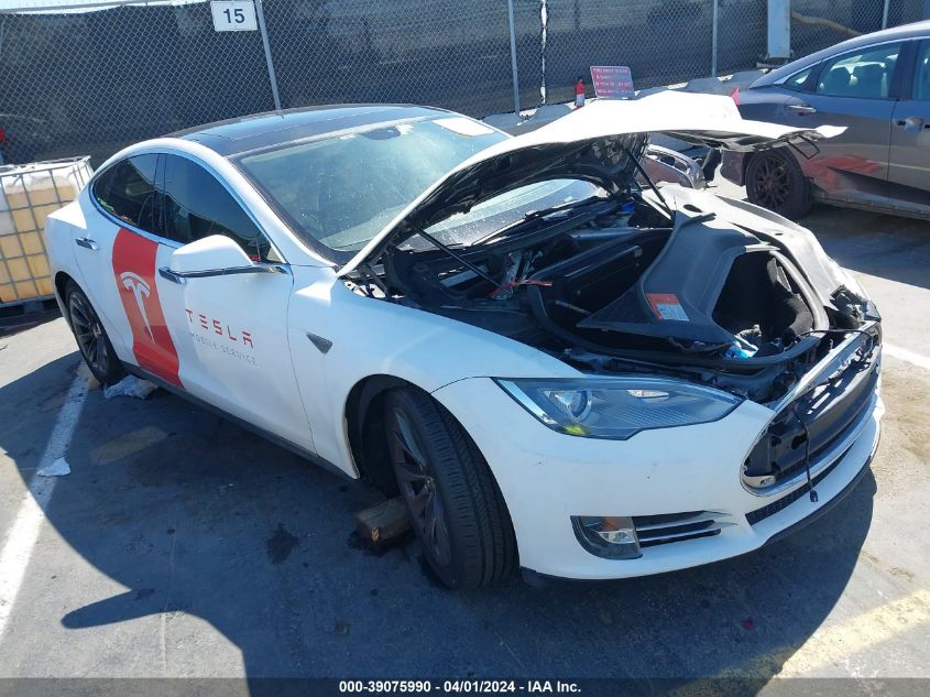 2014 TESLA MODEL S P85