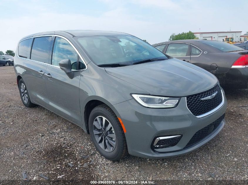 2022 CHRYSLER PACIFICA HYBRID TOURING L