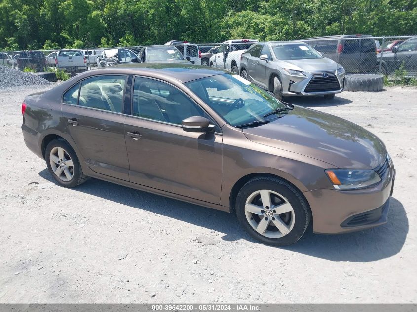 2012 VOLKSWAGEN JETTA 2.0L TDI