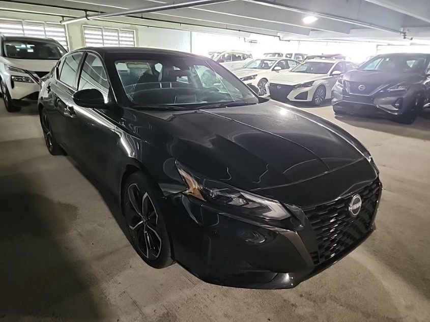 2023 NISSAN ALTIMA SR