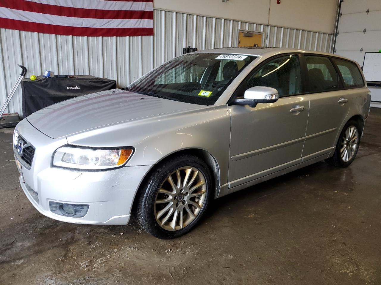 2011 VOLVO V50 T5