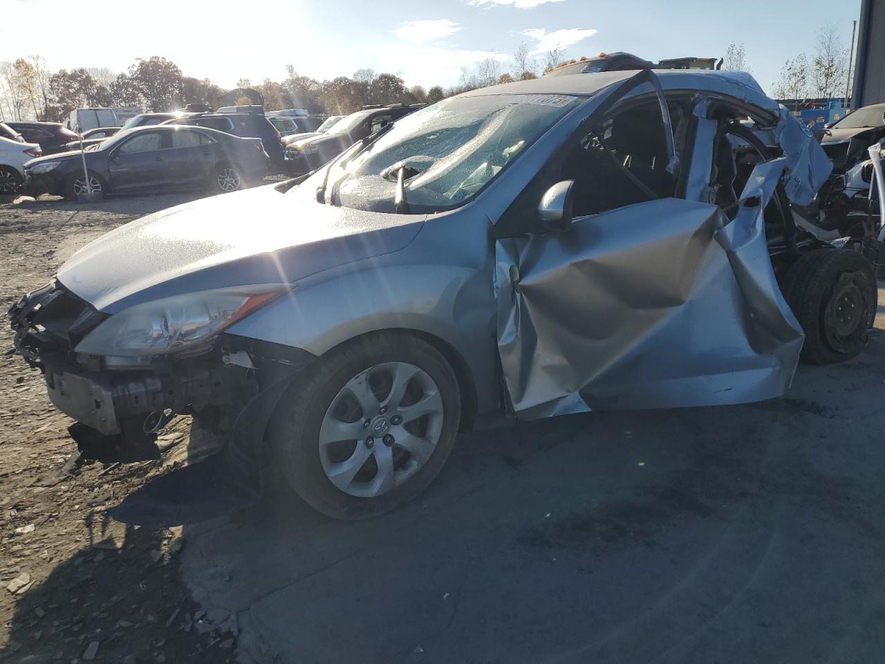 2013 MAZDA 3 I