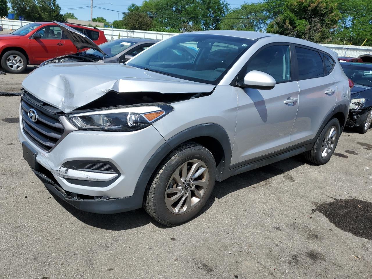 2016 HYUNDAI TUCSON SE