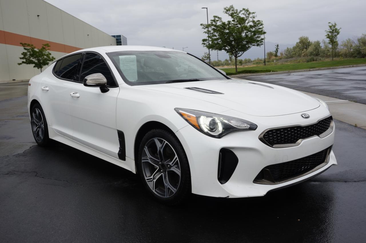 2020 KIA STINGER