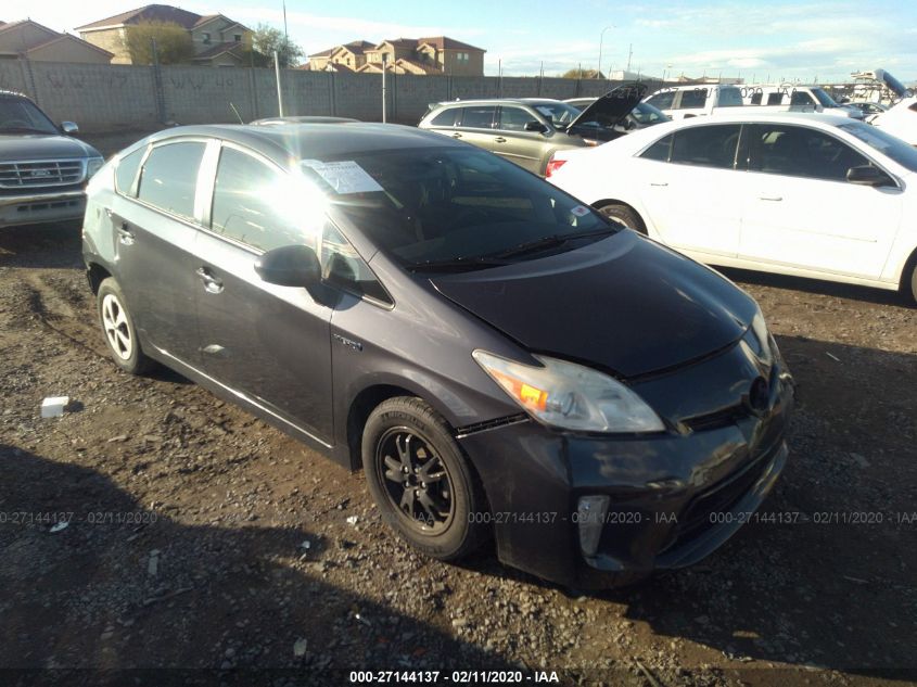 2013 TOYOTA PRIUS THREE