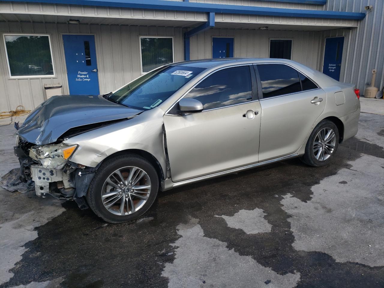 2014 TOYOTA CAMRY L