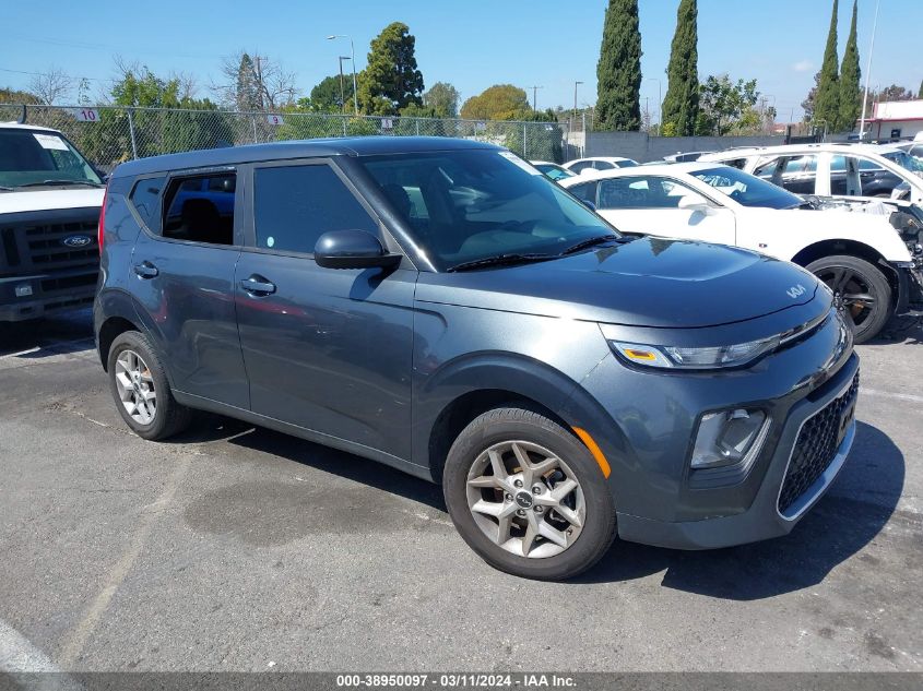 2022 KIA SOUL LX