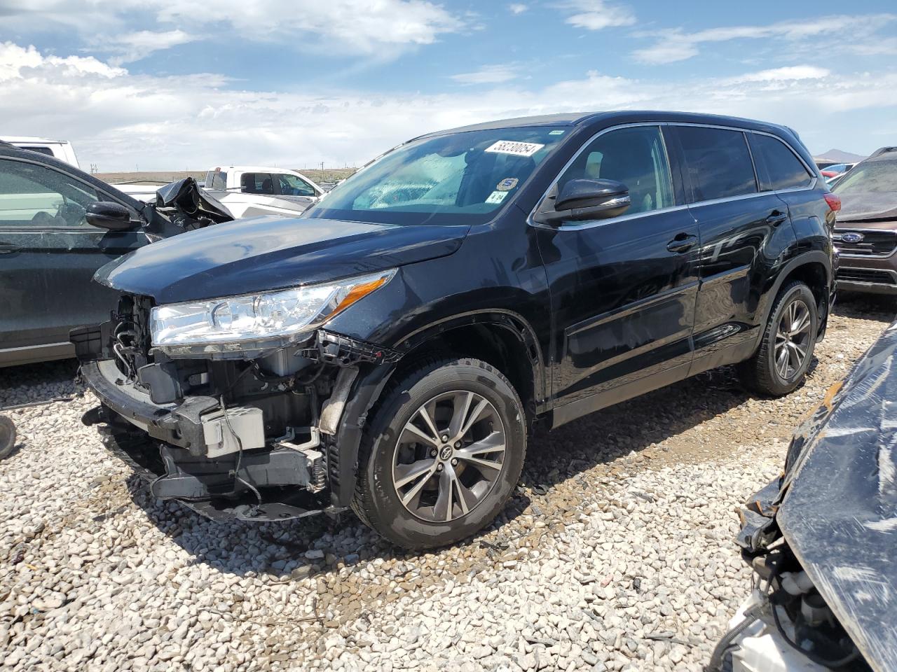 2019 TOYOTA HIGHLANDER LE