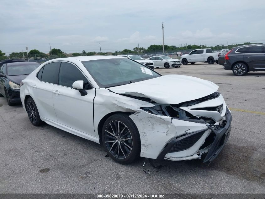 2021 TOYOTA CAMRY SE