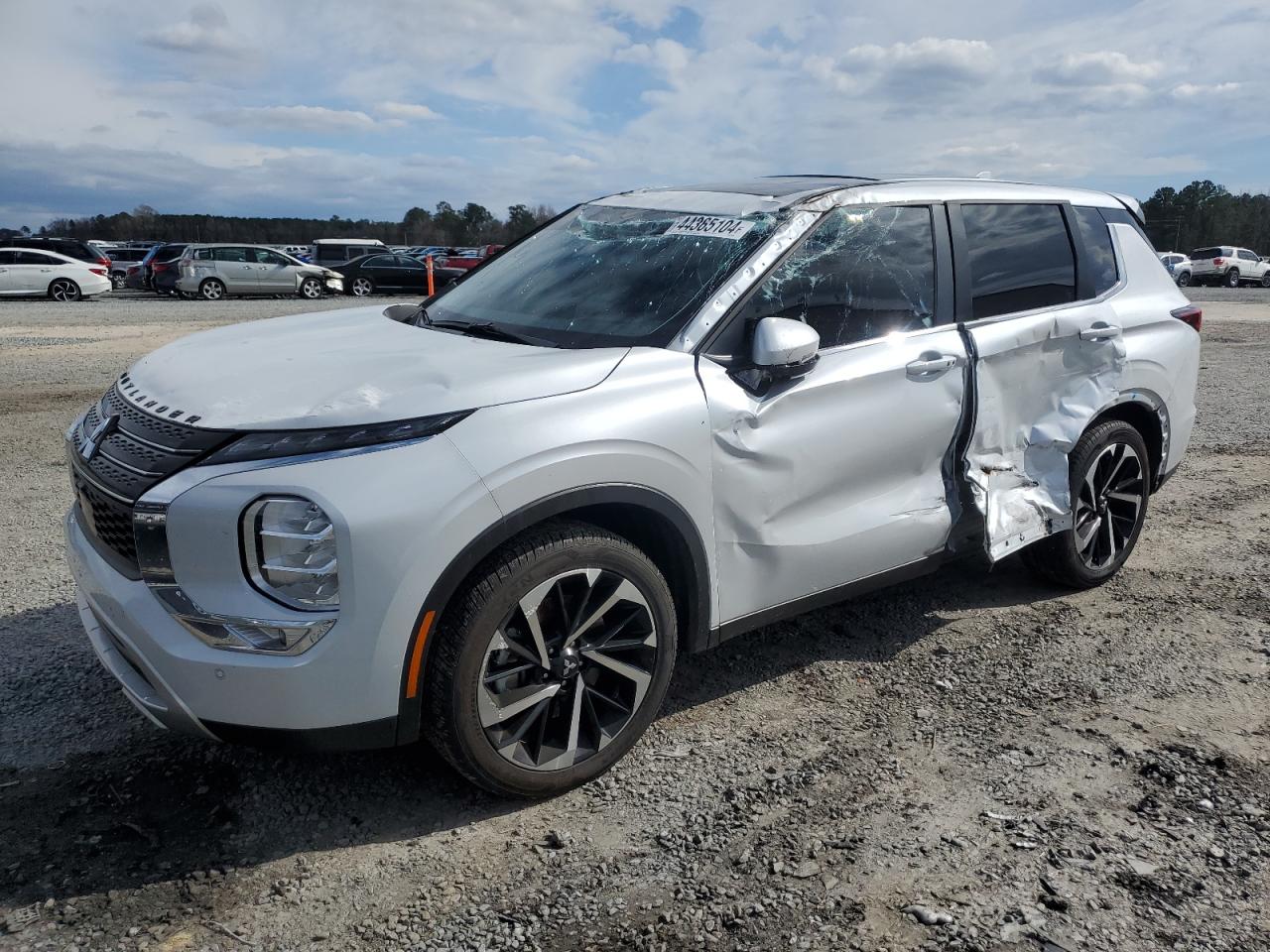 2023 MITSUBISHI OUTLANDER SE