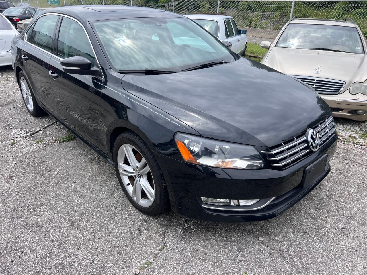 2013 VOLKSWAGEN PASSAT SE