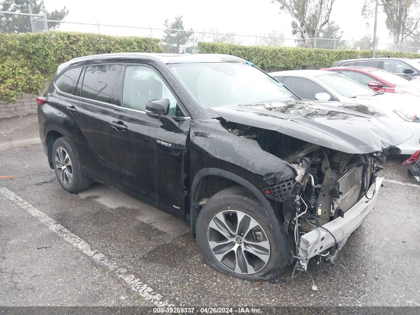 2021 TOYOTA HIGHLANDER HYBRID XLE