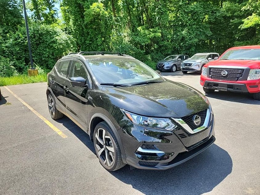 2022 NISSAN ROGUE SPORT SL