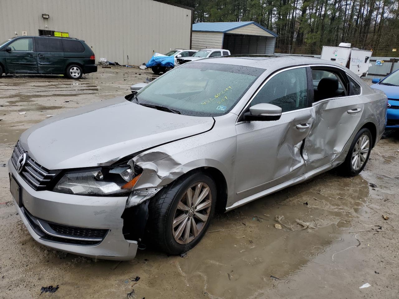 2013 VOLKSWAGEN PASSAT SEL