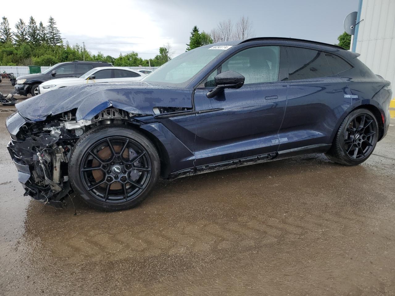 2021 ASTON MARTIN DBX