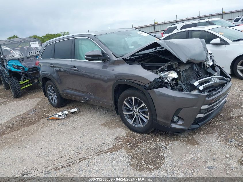 2017 TOYOTA HIGHLANDER XLE