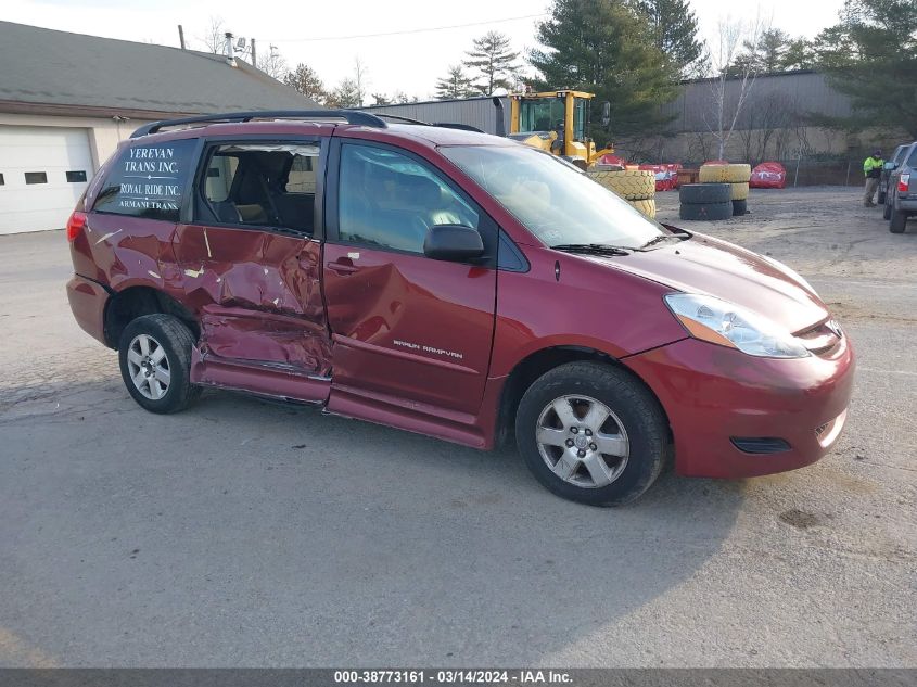 2010 TOYOTA SIENNA LE