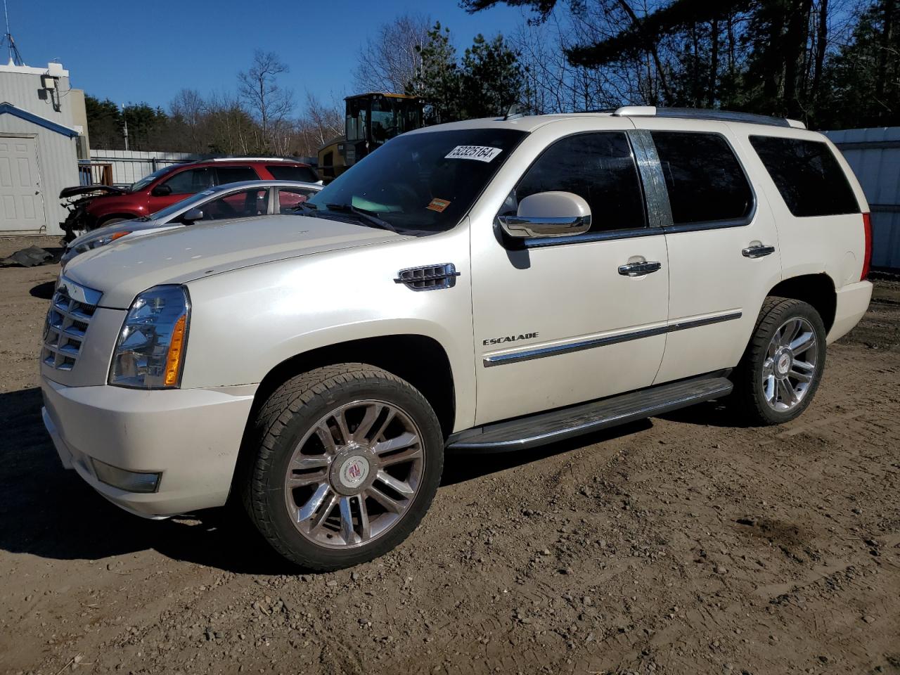 2010 CADILLAC ESCALADE LUXURY