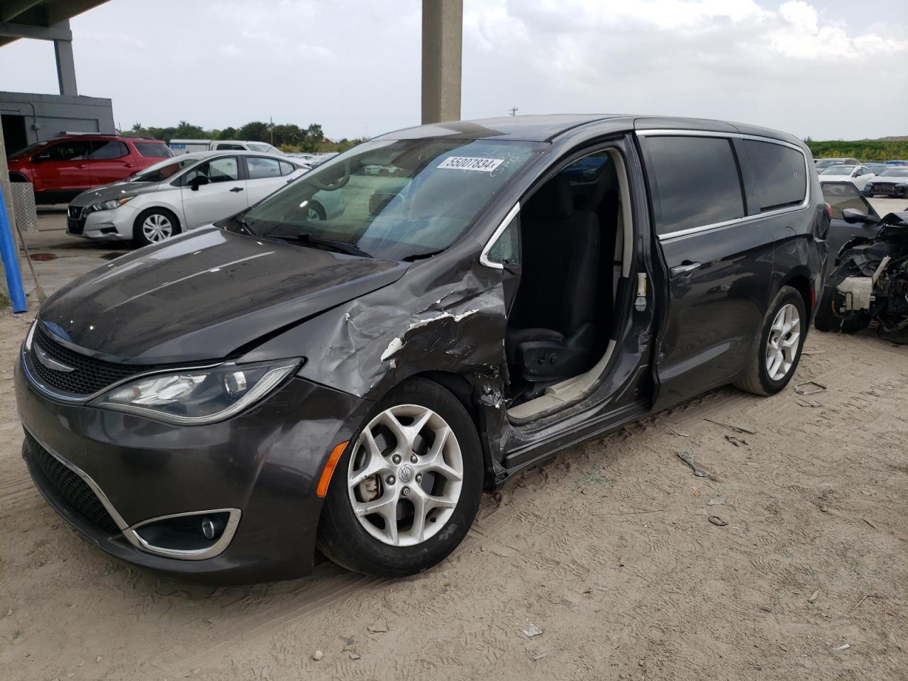 2018 CHRYSLER PACIFICA TOURING PLUS