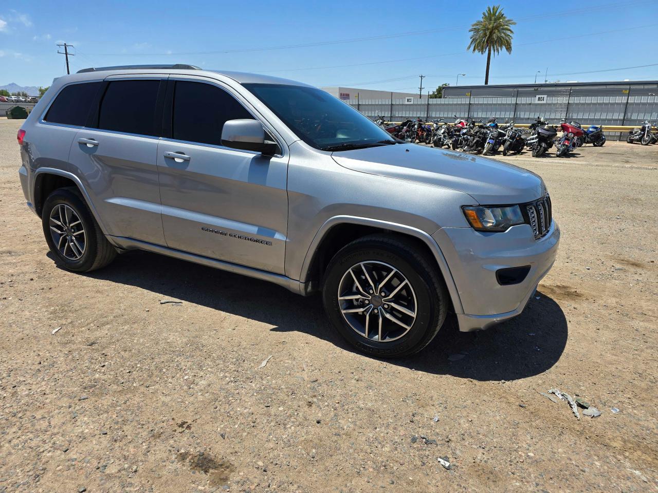 2019 JEEP GRAND CHEROKEE LAREDO