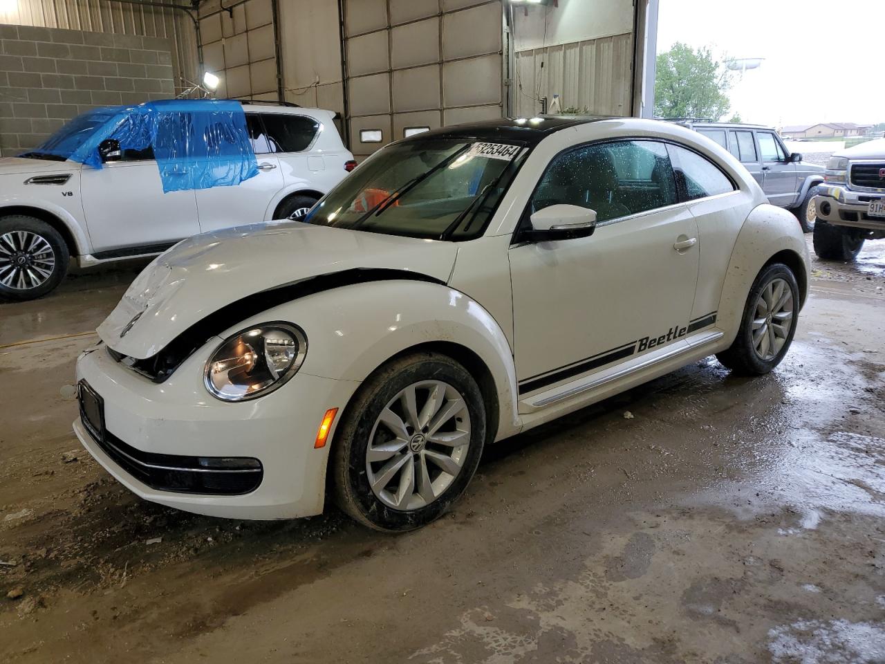 2014 VOLKSWAGEN BEETLE