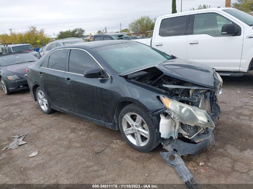 2014 TOYOTA CAMRY SE