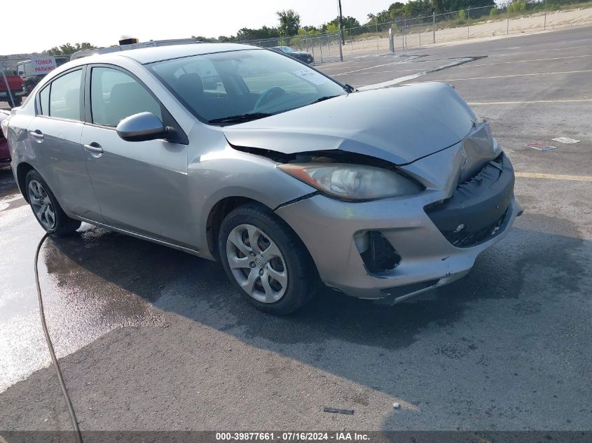 2013 MAZDA 3 I