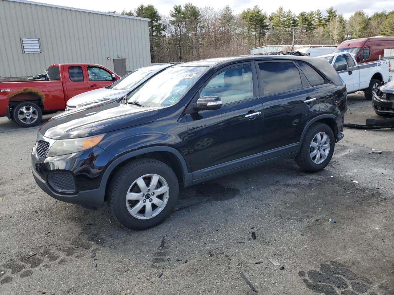 2011 KIA SORENTO BASE