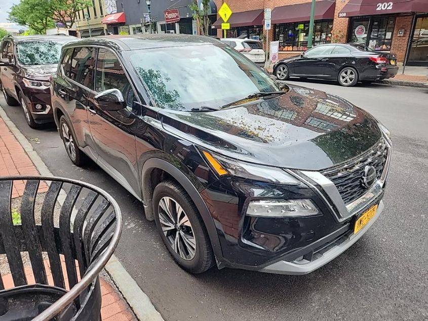 2021 NISSAN ROGUE SV