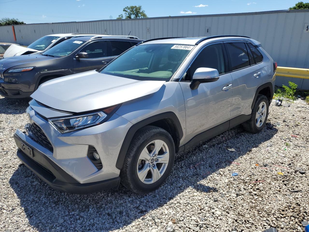 2019 TOYOTA RAV4 XLE