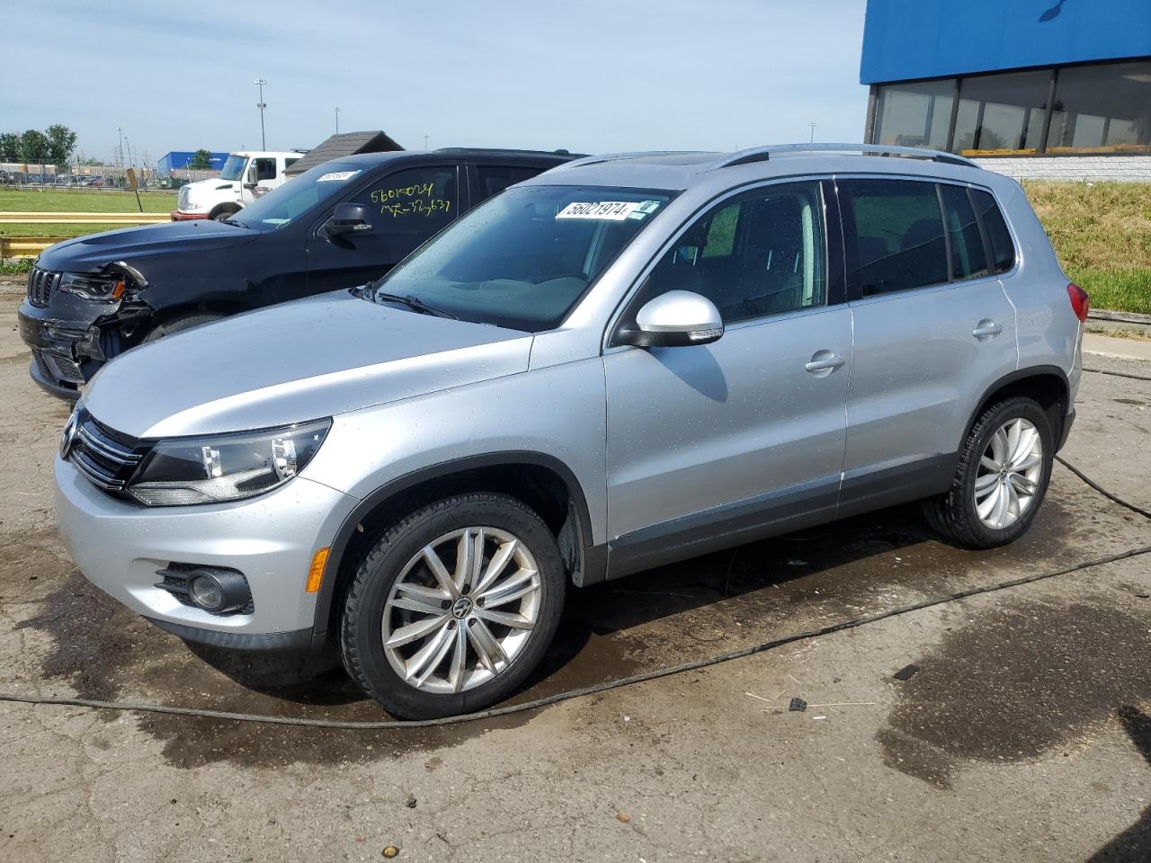 2012 VOLKSWAGEN TIGUAN S