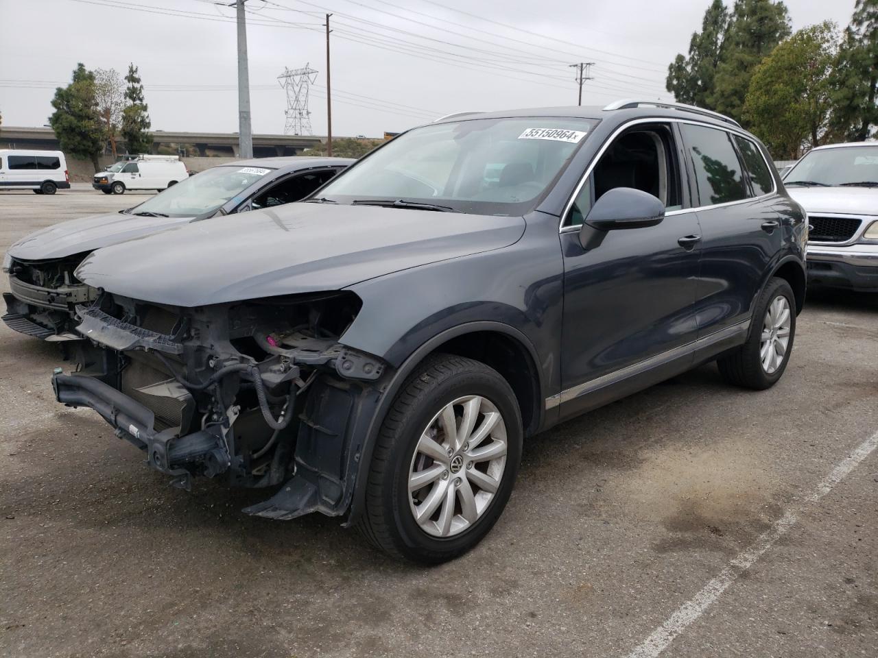 2011 VOLKSWAGEN TOUAREG V6