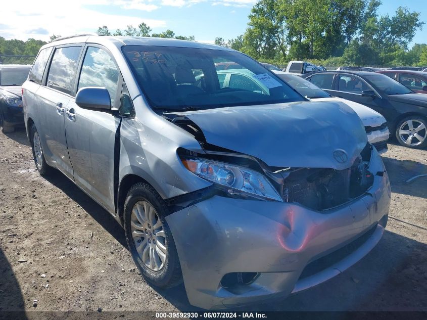 2015 TOYOTA SIENNA XLE PREMIUM 8 PASSENGER