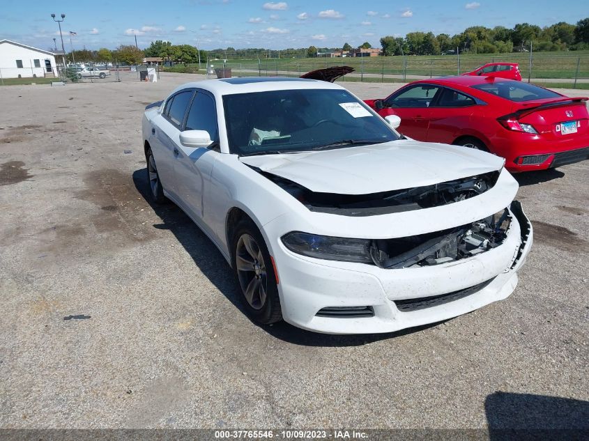 2016 DODGE CHARGER SXT