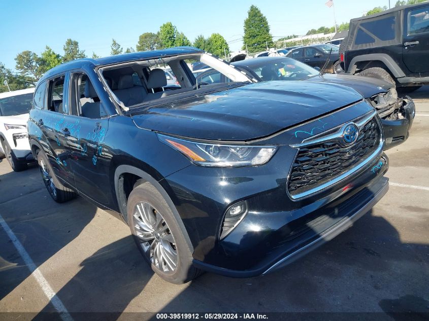 2021 TOYOTA HIGHLANDER HYBRID PLATINUM