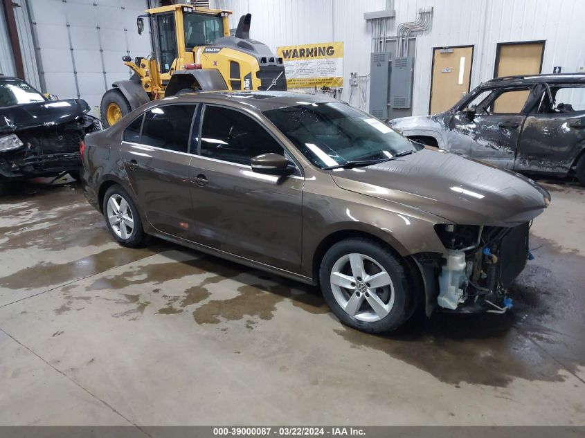 2013 VOLKSWAGEN JETTA 2.0L TDI