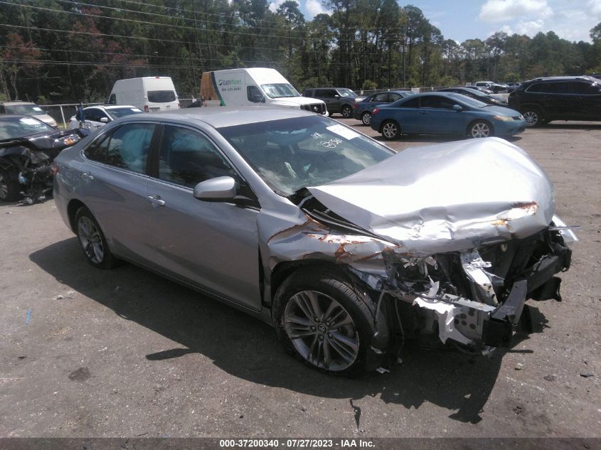 2016 TOYOTA CAMRY SE